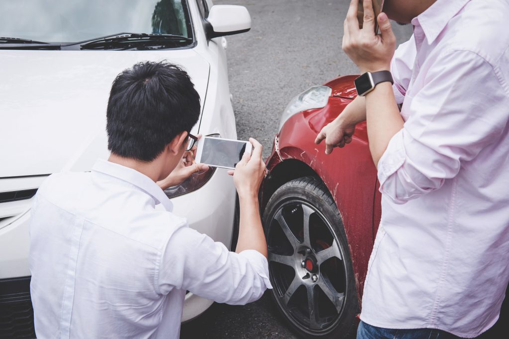 Can You Settle A Car Accident Without Insurance Companies